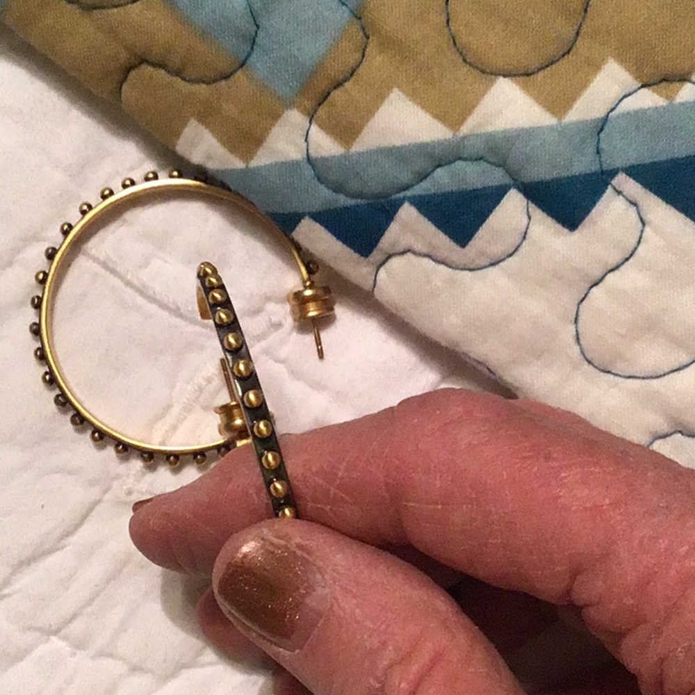 SoHo hoops. Like brand new. Check my listings for matching bracelet. Super cute!